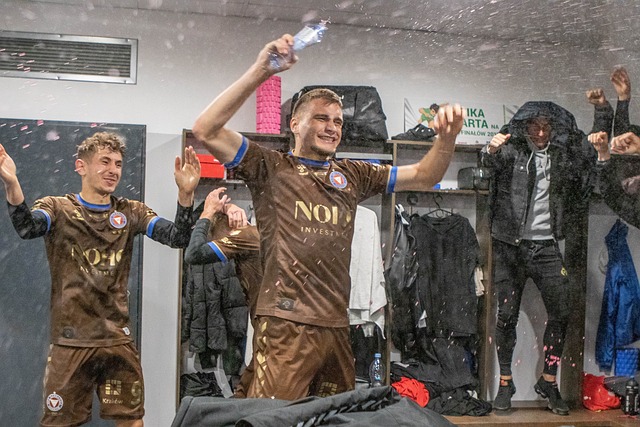 的跳跃背后 的跳跃背后